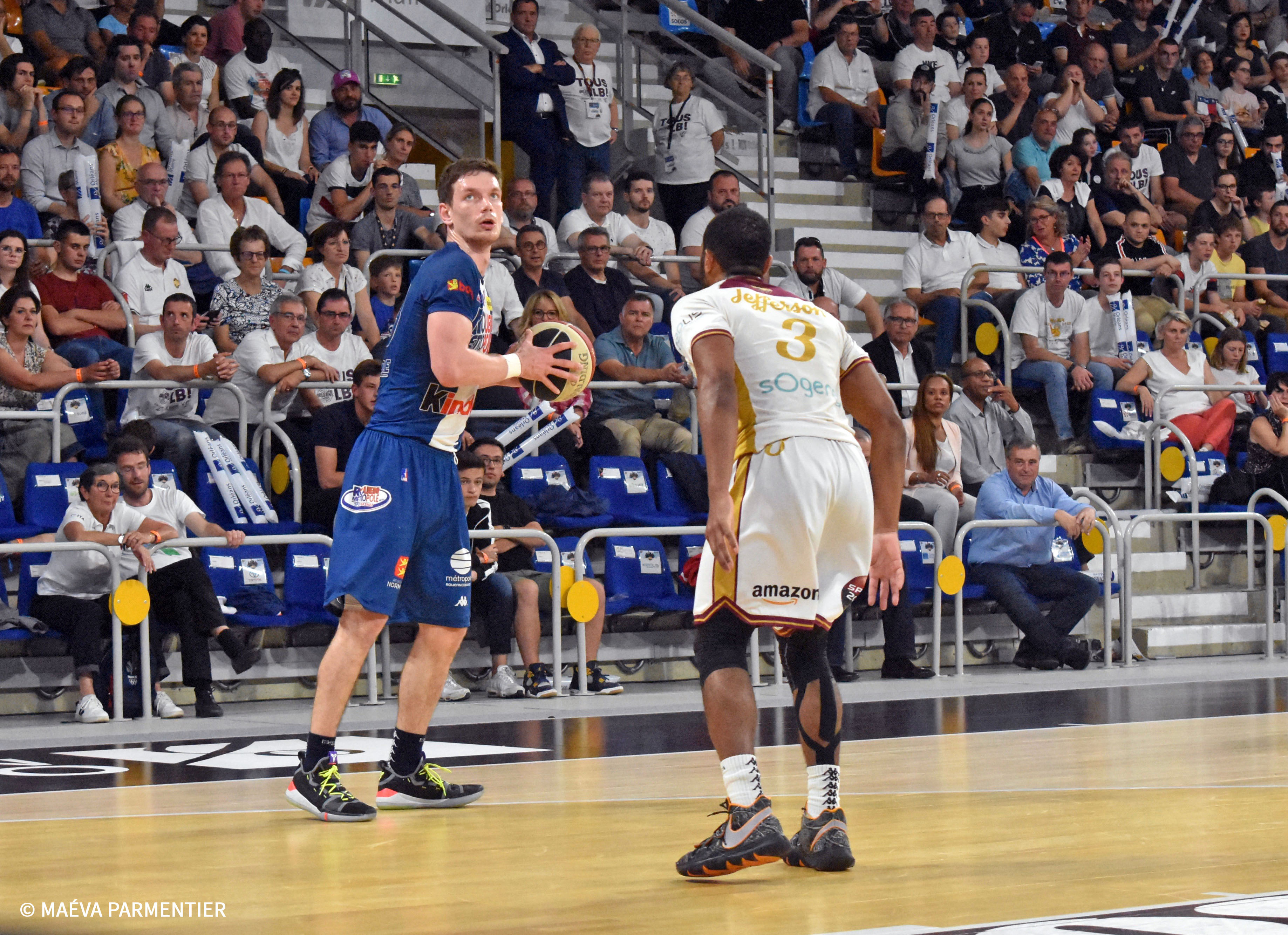 https://www.rouenmetrobasket.com/wp-content/uploads/2019/06/Playoffs-finale-Orleans-contre-Rouen-16-Juin-2019--®Mae¦üva-Parmentier-56.jpg