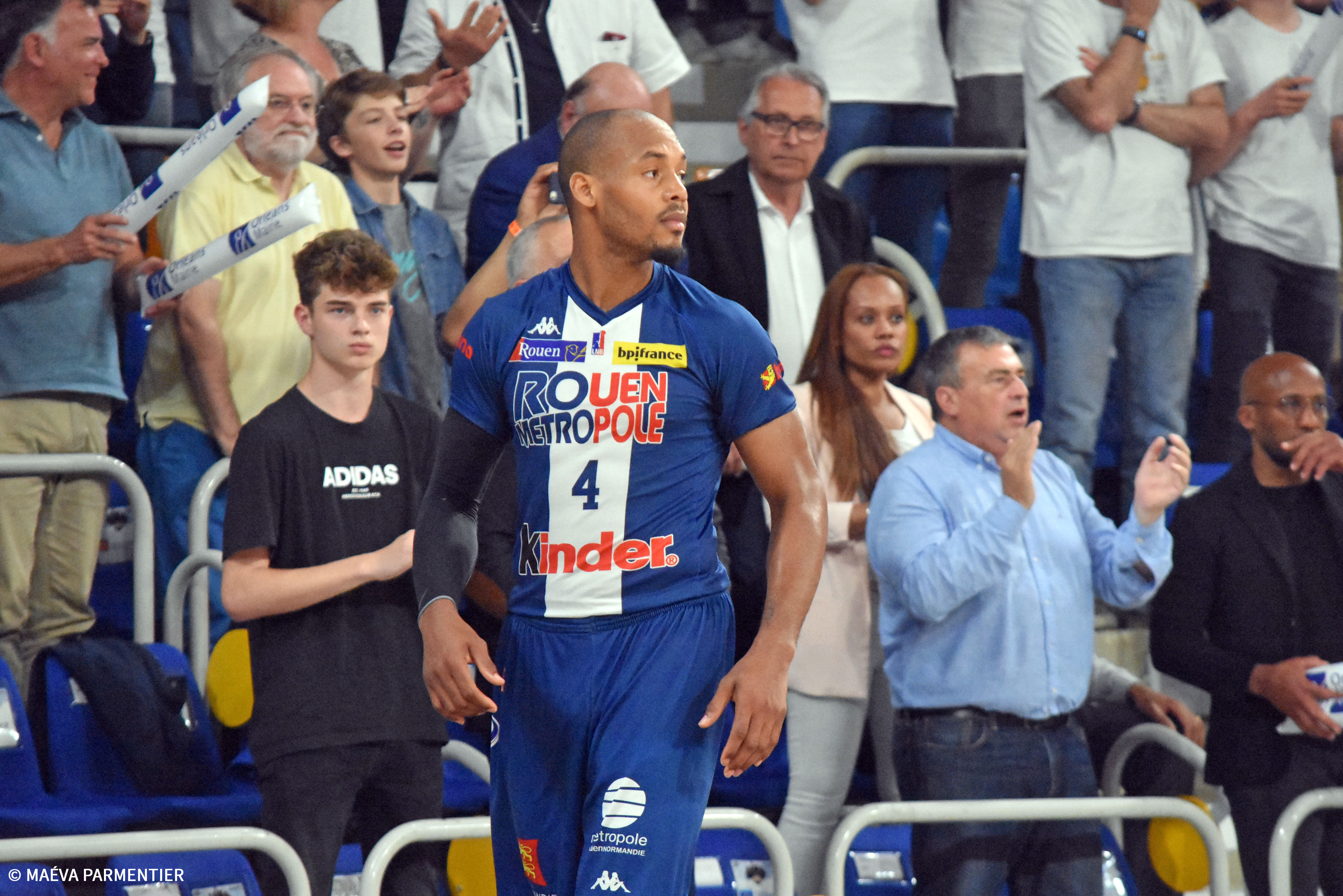 https://www.rouenmetrobasket.com/wp-content/uploads/2019/06/Playoffs-finale-Orleans-contre-Rouen-16-Juin-2019--®Mae¦üva-Parmentier-73.jpg