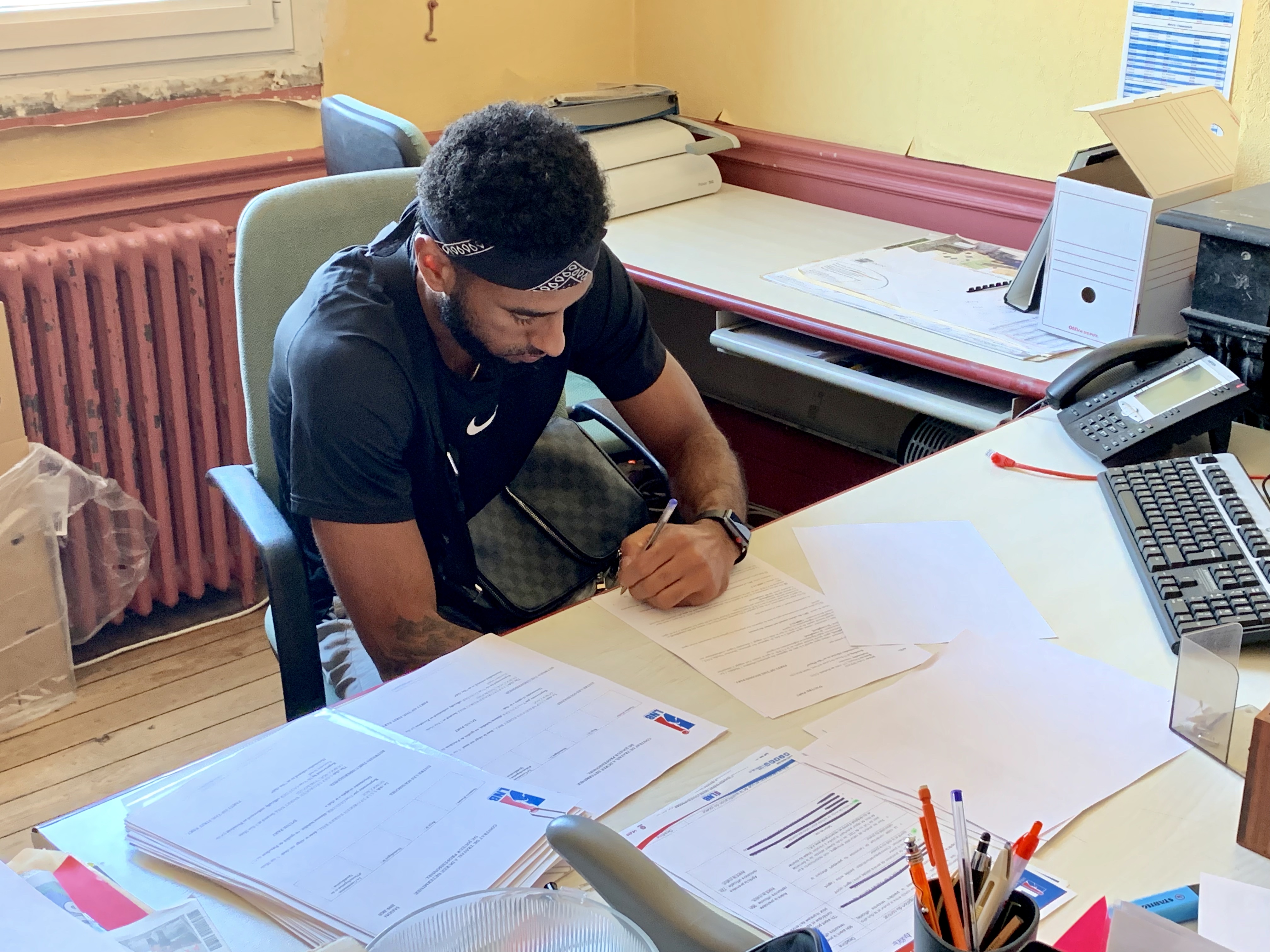 Signature Andre Spight 1 https://www.rouenmetrobasket.com/wp-content/uploads/2019/08/Signature-Andre-Spight-1.jpg