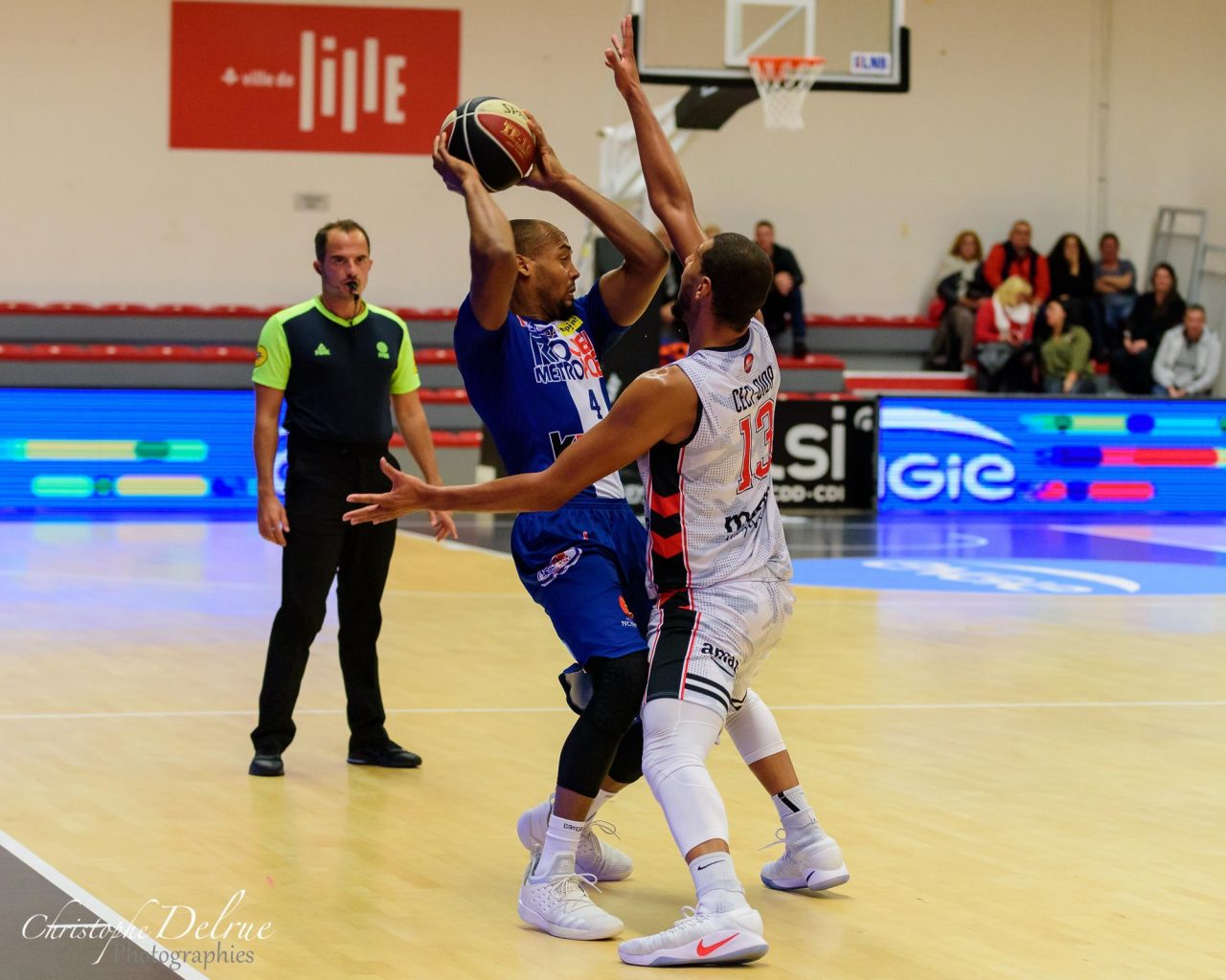 https://www.rouenmetrobasket.com/wp-content/uploads/2019/12/Thomas-Ceci-Diop-Lille-LMB-2-1280x1024.jpg