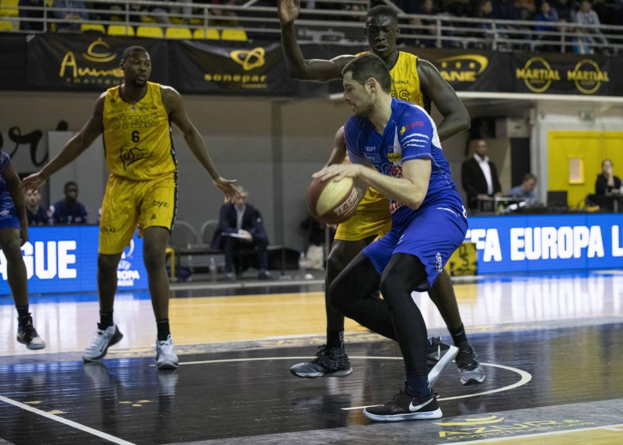 https://www.rouenmetrobasket.com/wp-content/uploads/2020/03/J22-06.03.2020-Fos-sur-Mer-vs-RMB-3-1280x915.jpg