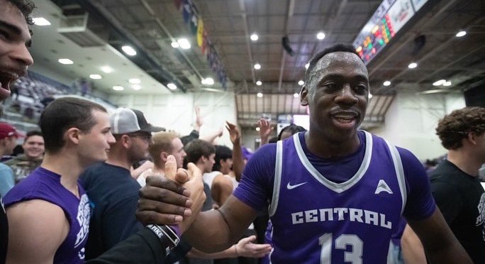 https://www.rouenmetrobasket.com/wp-content/uploads/2023/08/Eddy-Kayouloud-Central-Arkansas-Bears-2022-23-UCA-Men-s-Basketball.jpg