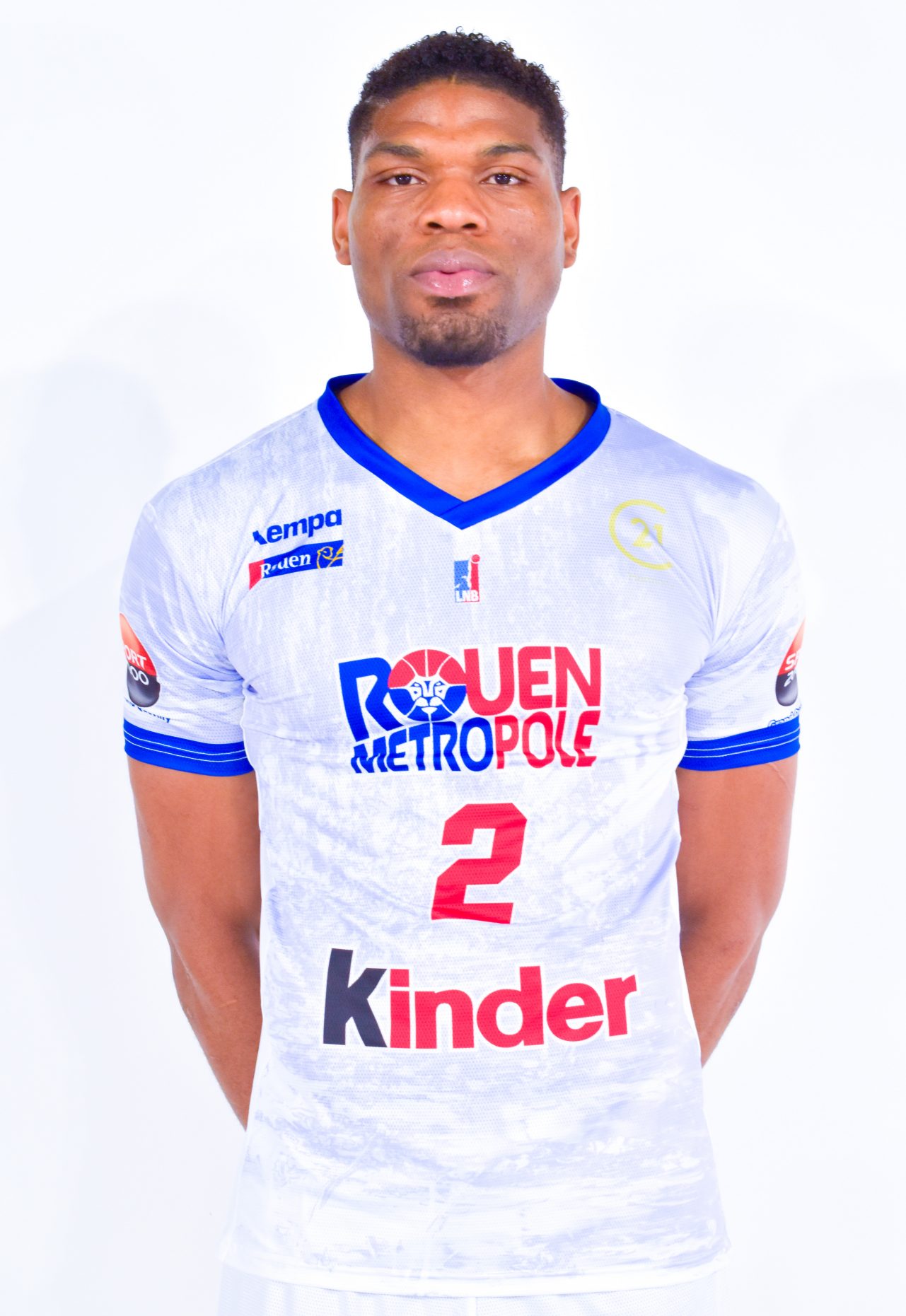 https://www.rouenmetrobasket.com/wp-content/uploads/2023/11/2-Francis-Okoro-Buste-1.jpg